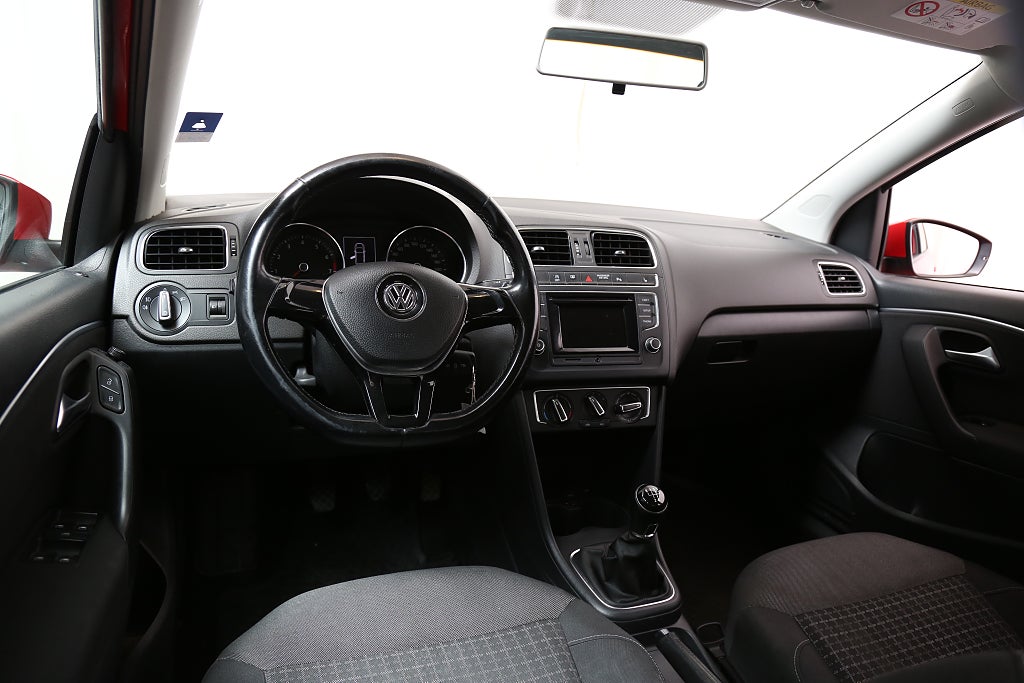 Volkswagen Polo 1,2 TSI 90hk R-Line 5D Motorvärmare