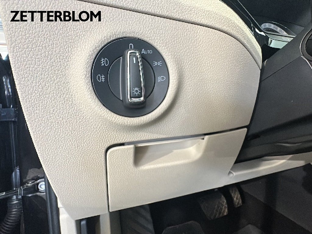 Kombi Skoda Superb 15 av 19