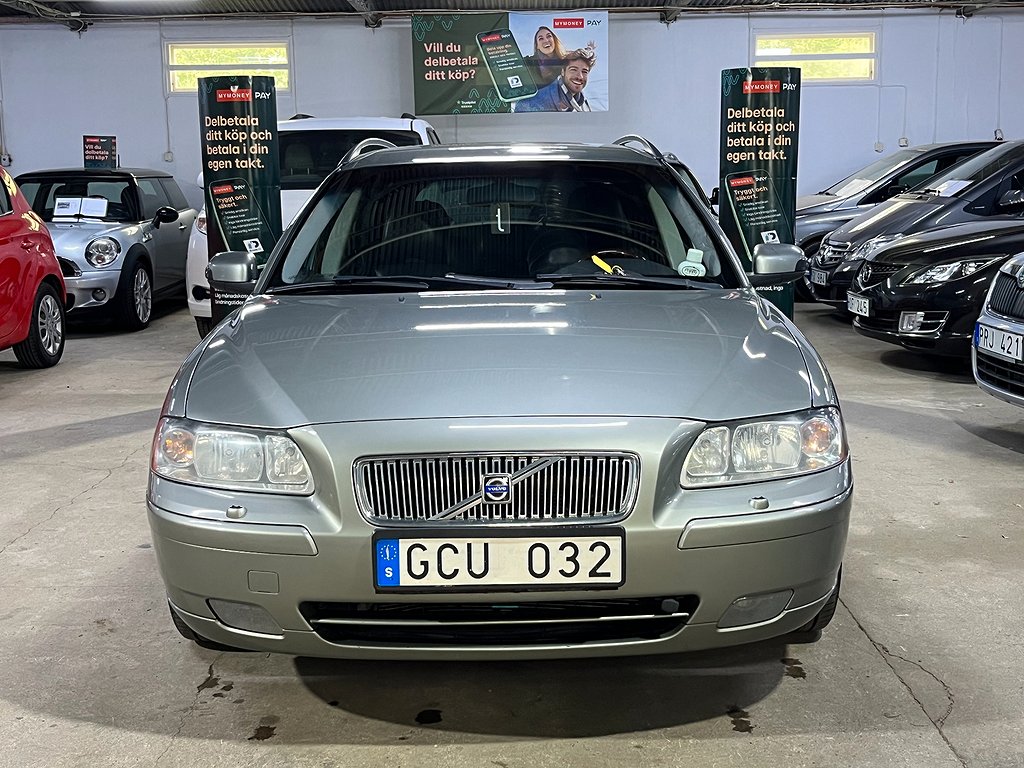 Volvo V70 2.4 Classic 170 hk Dragkrok  M-Värmare Välvårdad 