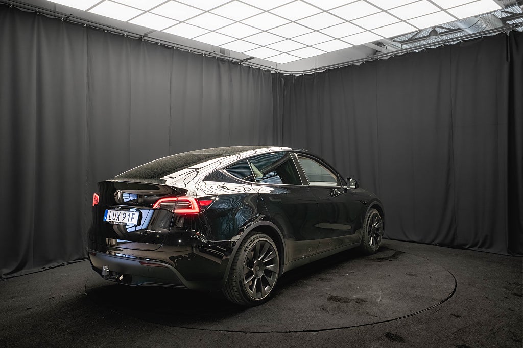 Tesla Model Y Long Range AWD DRAG 20'' ACC-BOST PANORAMA 1-ÄGARE MOMS