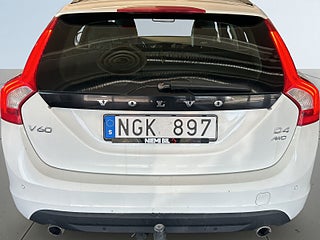 Volvo V60 D4 AWD Aut Momentum Dvärm/Skinn/Drag/Psens/Xenon