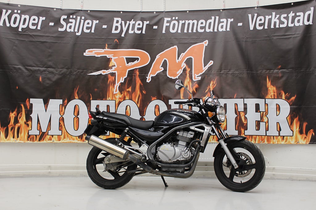 Kawasaki ER-5 