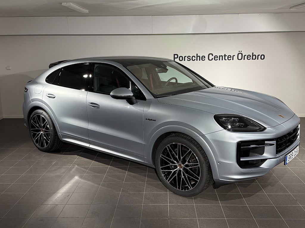 Porsche Cayenne Coupé E-Hybrid "Sportig höstkampanj" 