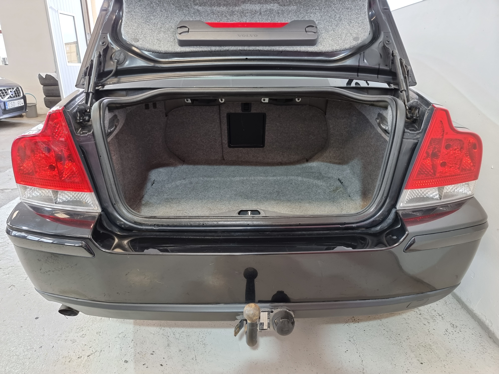 Volvo S60 2.4D Kinetic 163hk 2007, bild 6/38