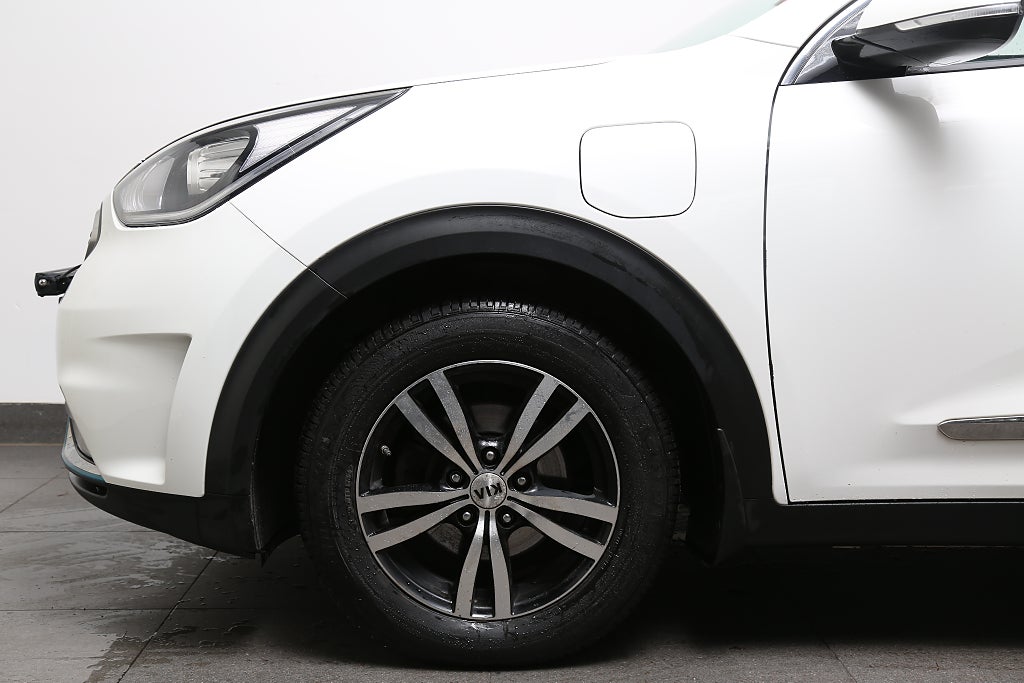 Kia Niro P-HEV 141hk Advance Plus Aut Extraljus Motorv Dragkrok 2019