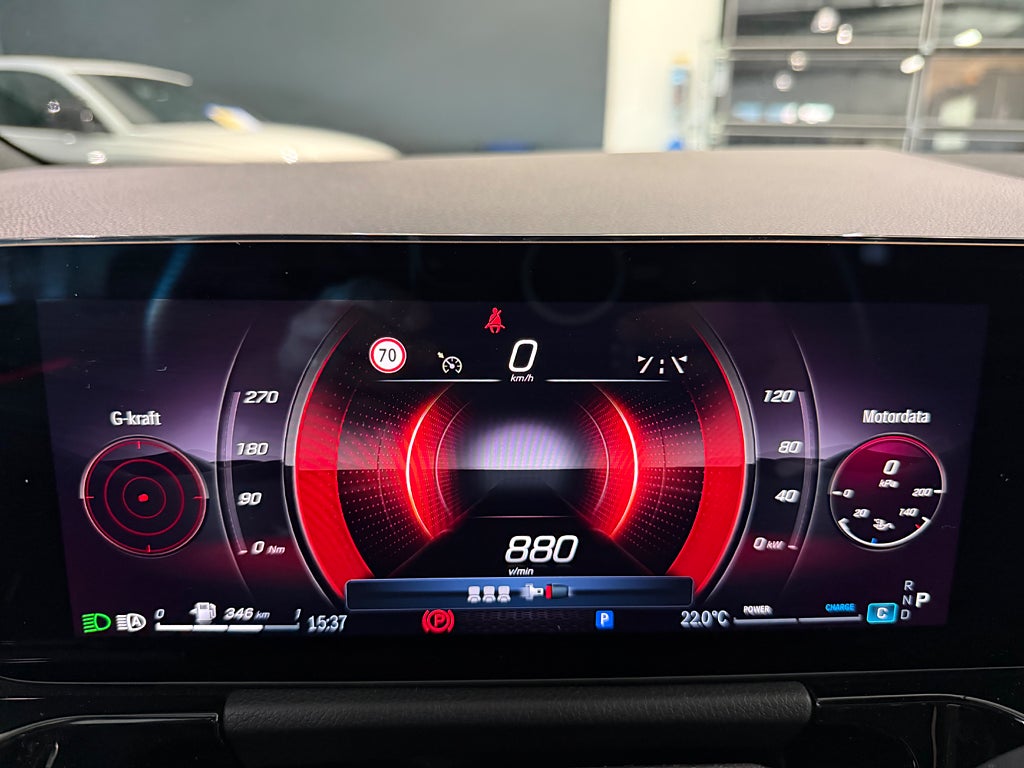 Mercedes-Benz GLA 200 AMG Drag Premium Burmester - bild 18