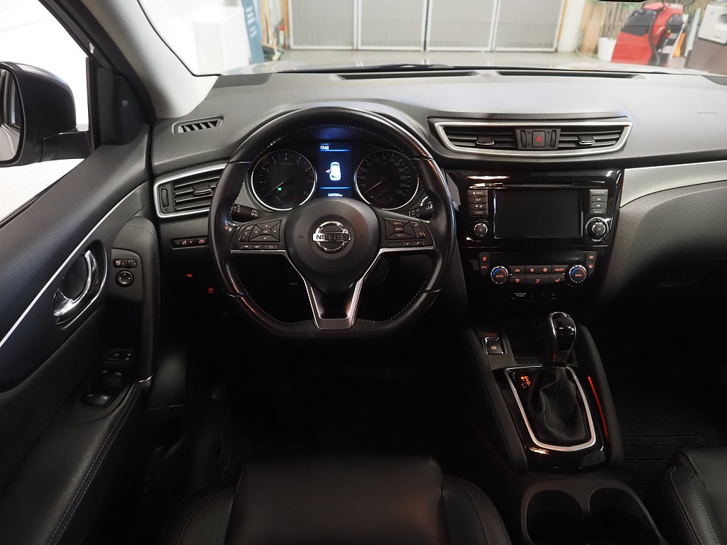 Nissan Qashqai 1.3 158hk DIG-T DCT Tekna | Navi | Backkamera | 2019
