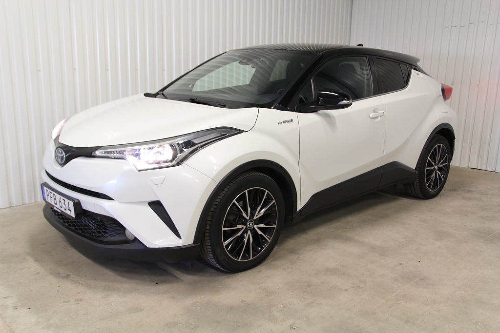 Toyota C-HR Hybrid CVT Nyservad hos Toyota