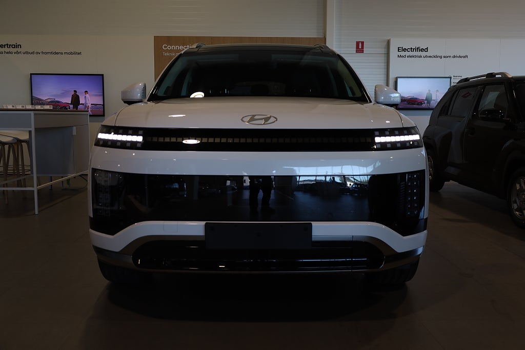 Hyundai IONIQ 9 Calligraphy AWD *Lagerbil för snabb leverans 2027