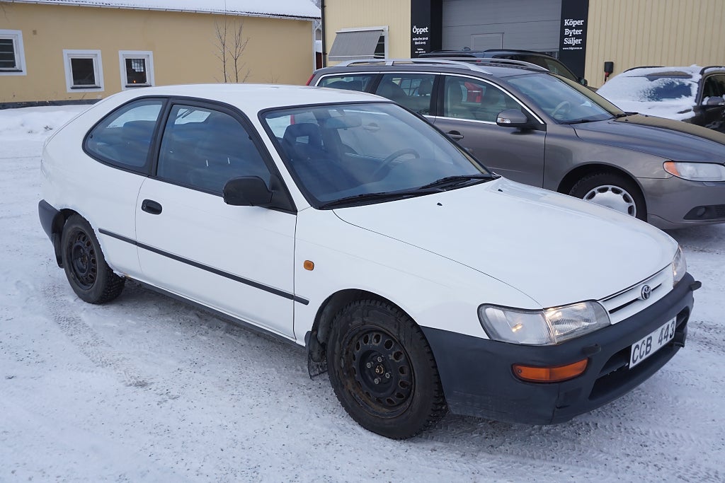 Toyota Corolla 3-dörrars Halvkombi 1.3 11900mil Drag