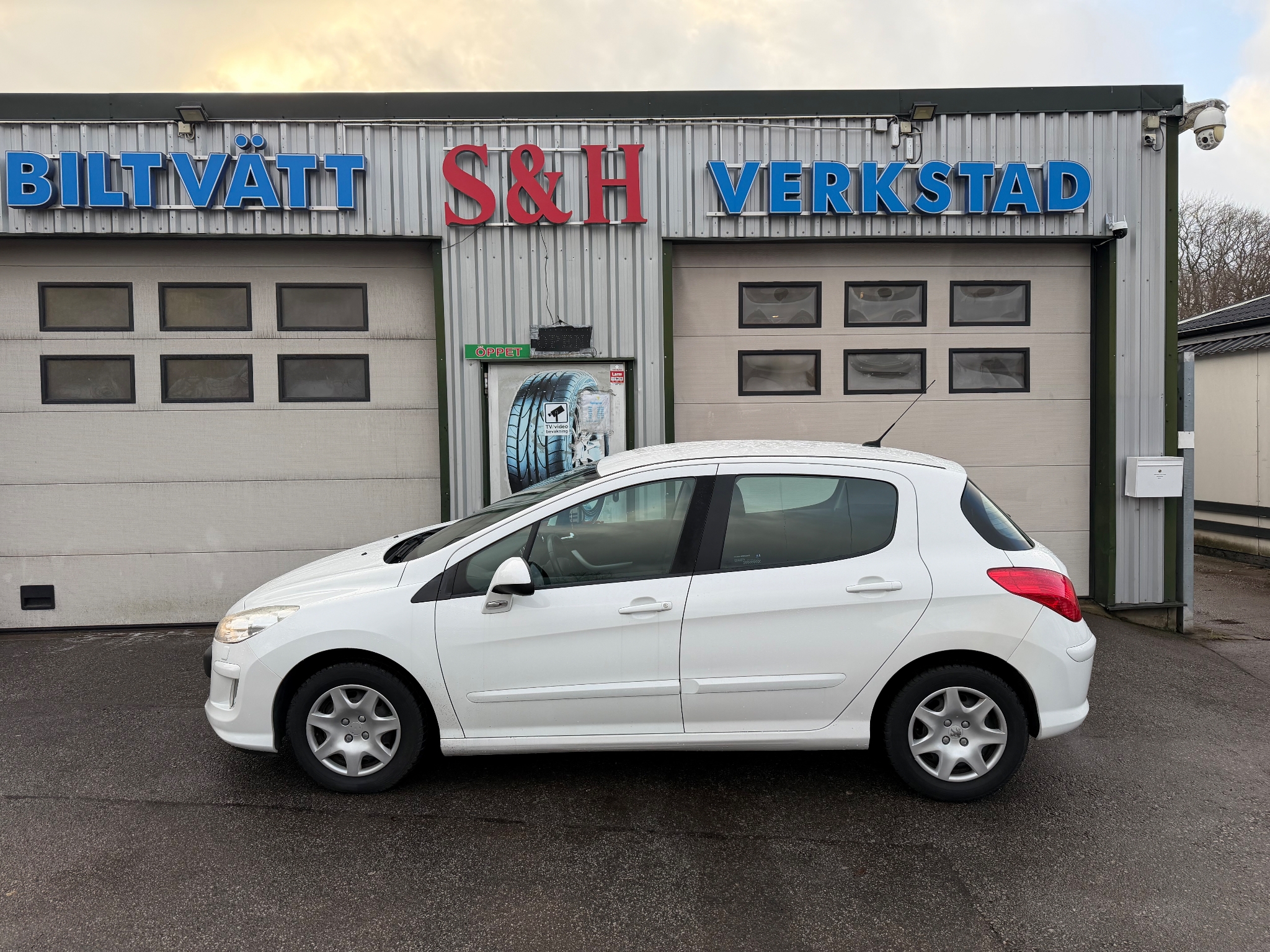Peugeot 308