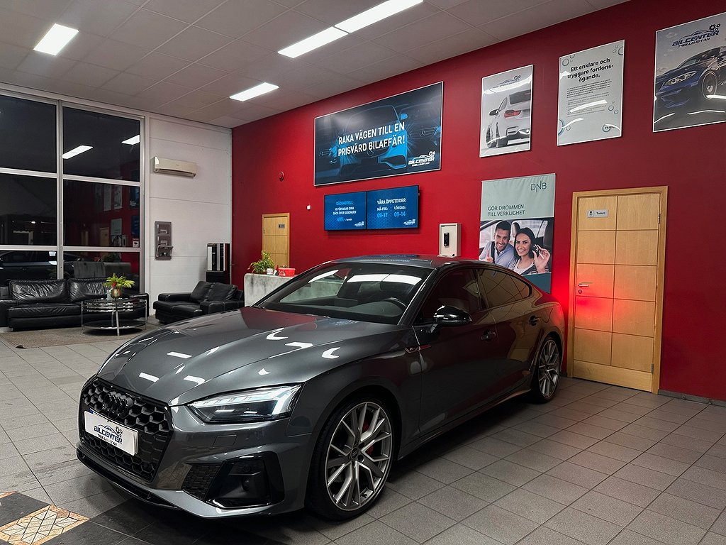 Audi A5 45 Quattro S Line En ägare Black Edition 2648kr/MÅN*