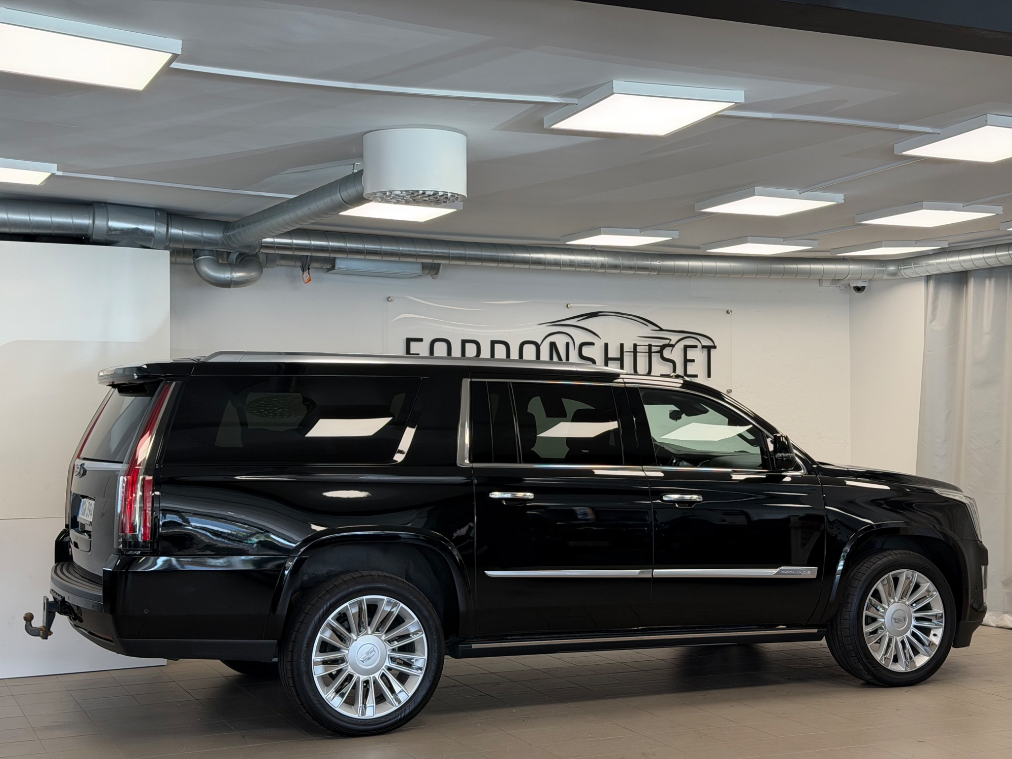 Cadillac Escalade 2017, photo 4/57