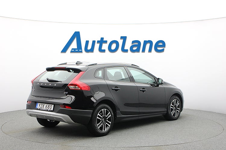 Volvo V40 Cross Country D2 Momentum  Värmare Sommarkampanj 4,99% 120hk