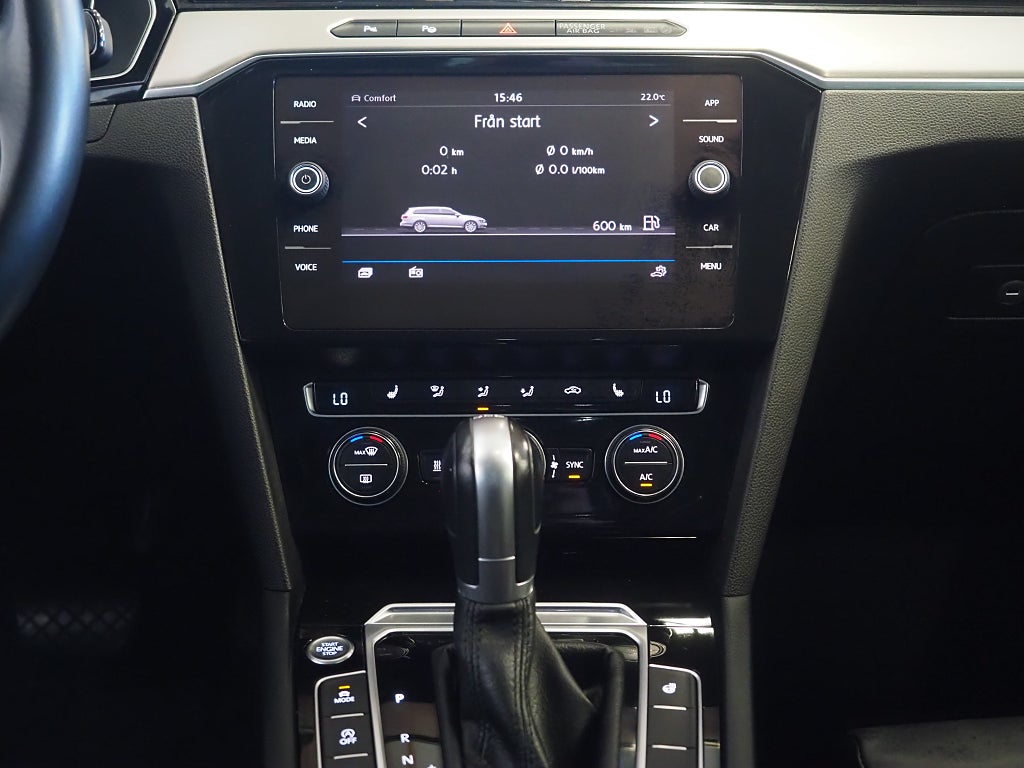 Volkswagen Passat Sportscombi 2.0 TSI 220hk GT Drag Kamera P-Värm Läder 2018