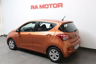 Halvkombi Hyundai i10 4 av 21