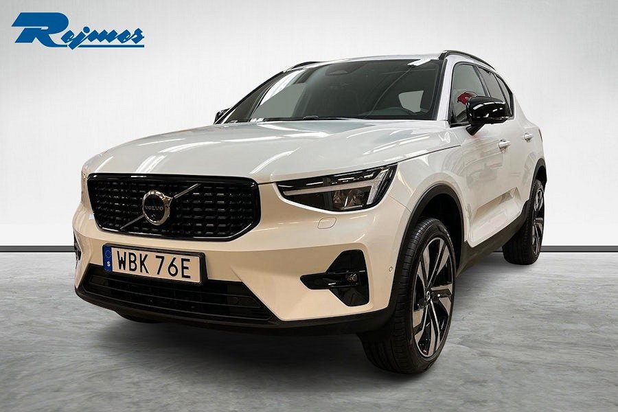 Volvo XC40 B3 FWD Bensin Ultra Dark