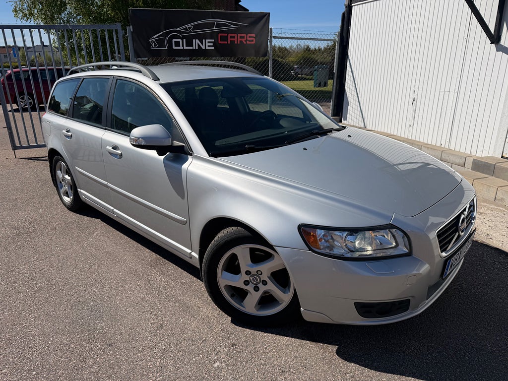 Volvo V50 D2 Momentum Euro 5|P-SENSOR|BLIS|DRAGKROK