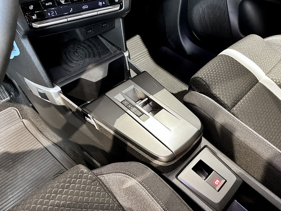 Bild på Opel Frontera GS 1.2 Turbo Hybrid 145hk Aut B-KAMERA NAVI CARPLAY