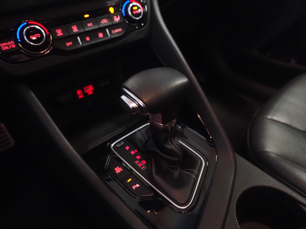 Kia Niro P-HEV DCT Advance Plus 141hk | Pluspaket 2 | Skinn | 2019