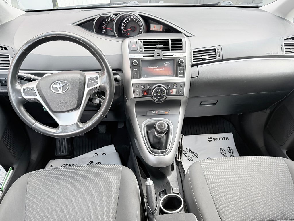 Toyota Verso 1.6 Manual, 111hp, 2014