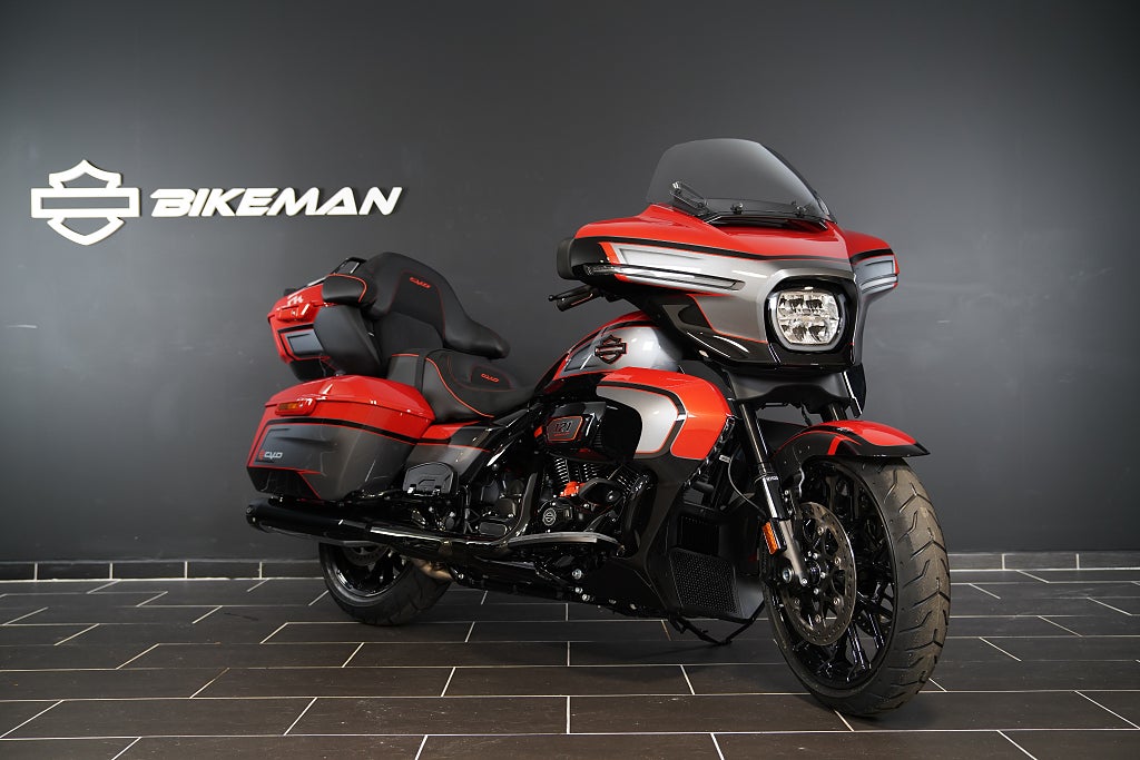 Harley-Davidson CVO Street Glide Limited NY HD med 3 Års Garanti!