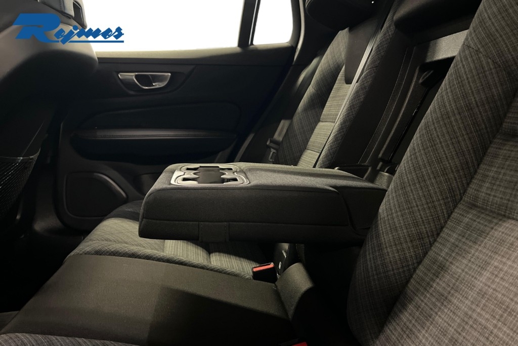 Volvo V60 B4 Diesel Core 2023, kuva 6/10