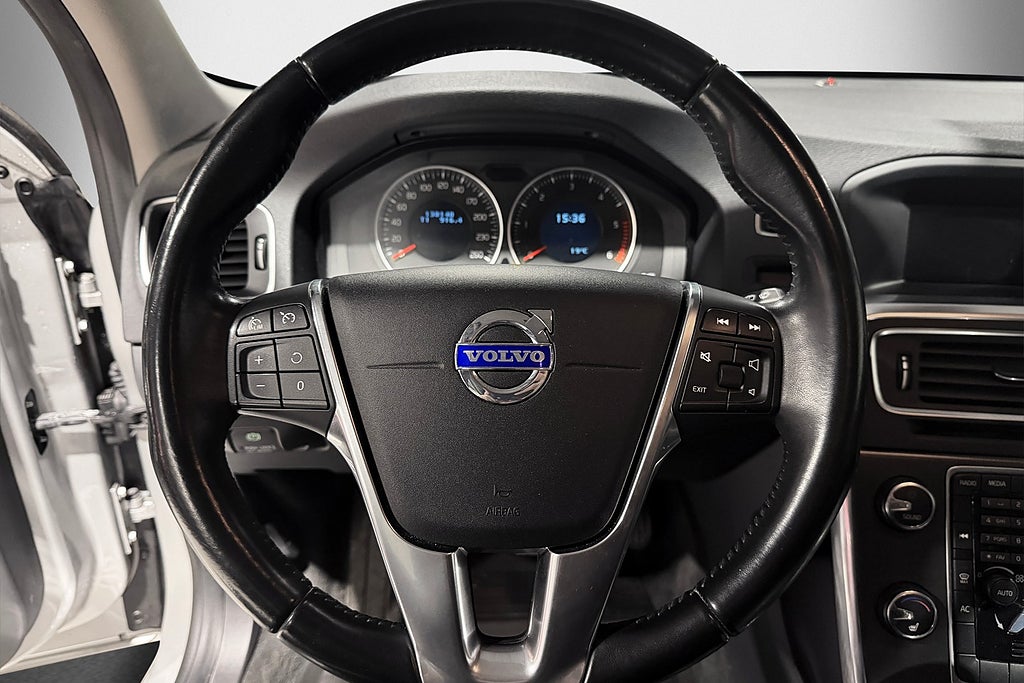 Volvo V60 D4 AWD | Momentum | Drag | Värmare 2013