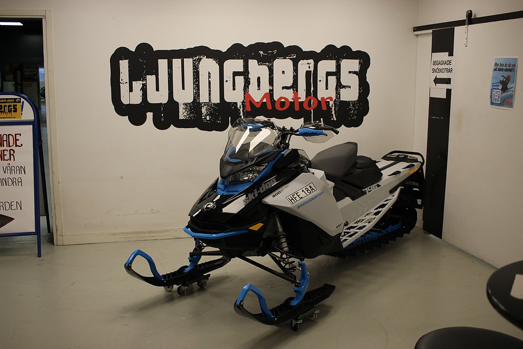 Ski-Doo Backcountry 600R E-tec 146" 2022