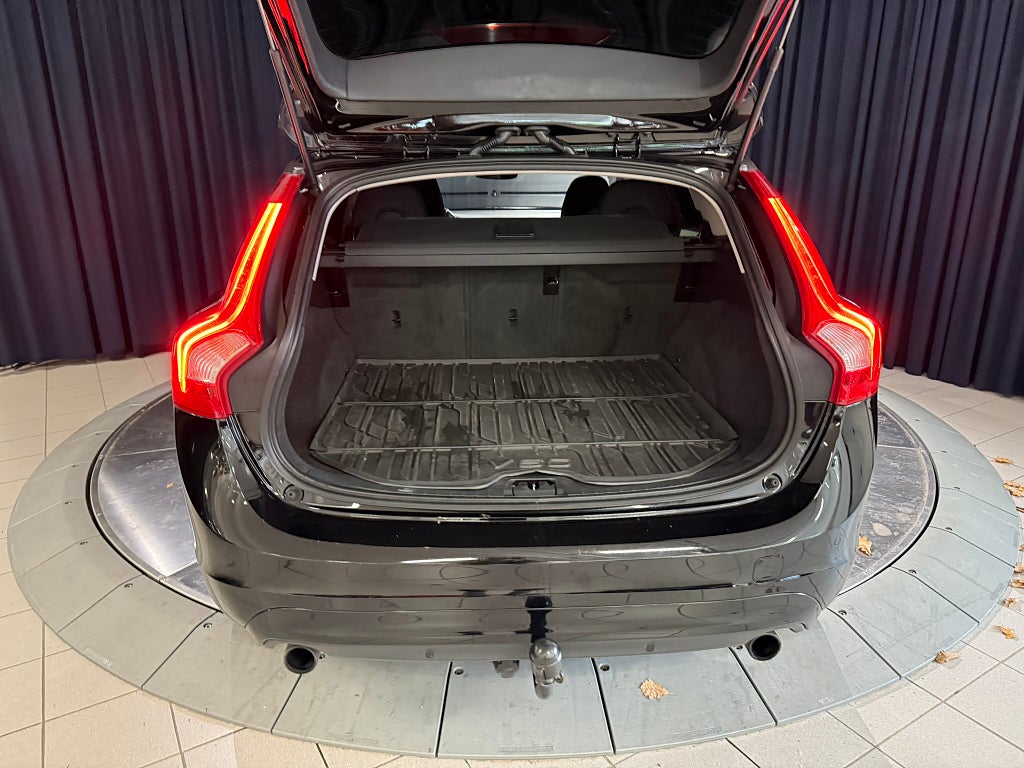 Volvo V60 2018 - miniatyr 9