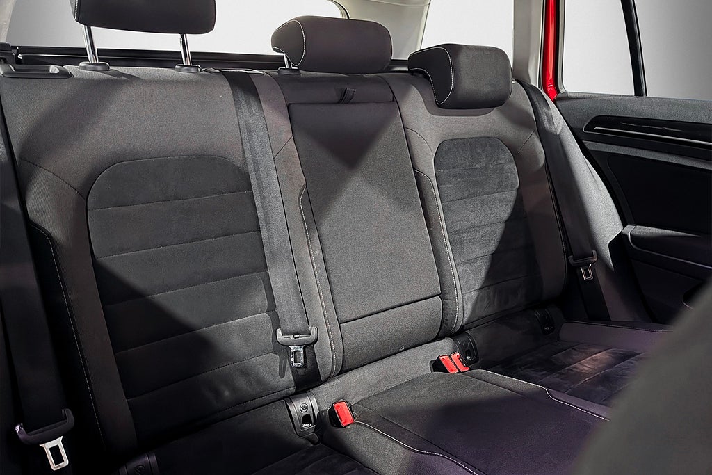 Volkswagen Golf Sportscombi 1.4 TSI 140hk GT |Drag|Värmare|Pluspaket| 2015