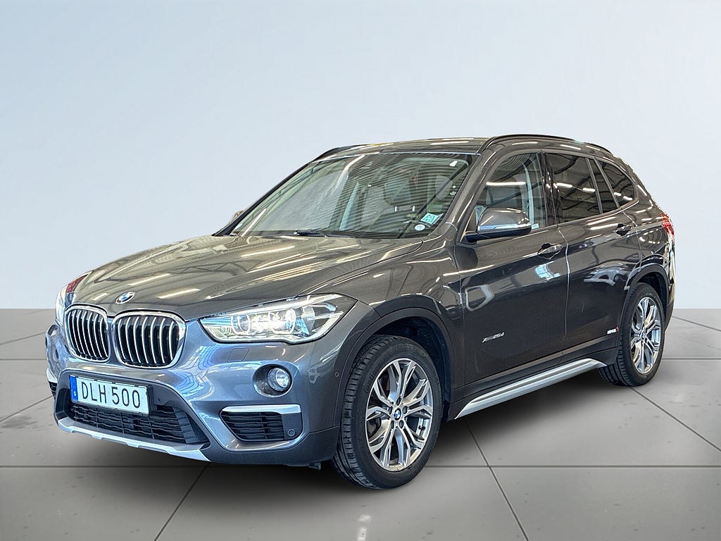 BMW X1 xDrive25d xLine S&V-hjul/Kamera/Drag/Skinn/HUD/Elsolar