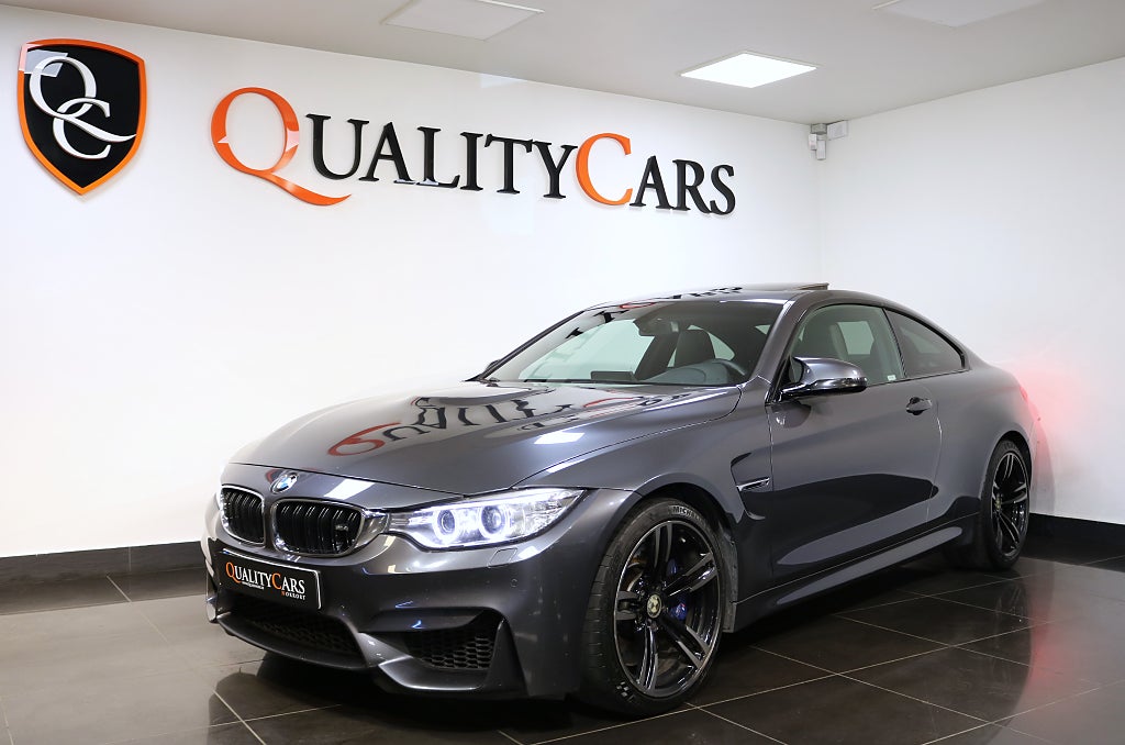 BMW M4 Coupé DCT 431HK / Taklucka/ H&K/ Svensksåld 