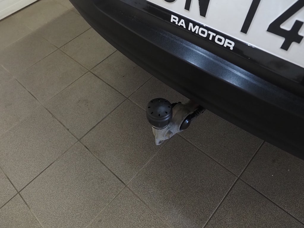 Volvo XC40 D3 150hk AWD Geartronic Kinetic | Drag | D-värm | 2020