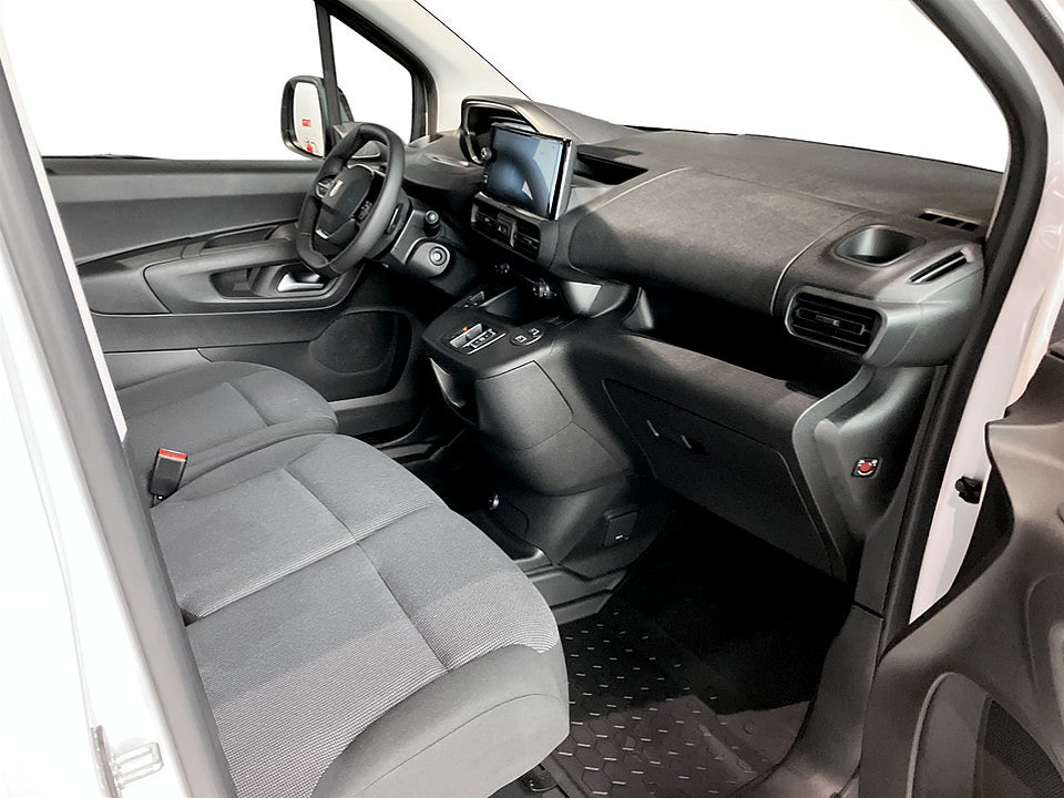 Bild på Peugeot Partner BlueHDi 130hk Aut L2 - HYRBIL