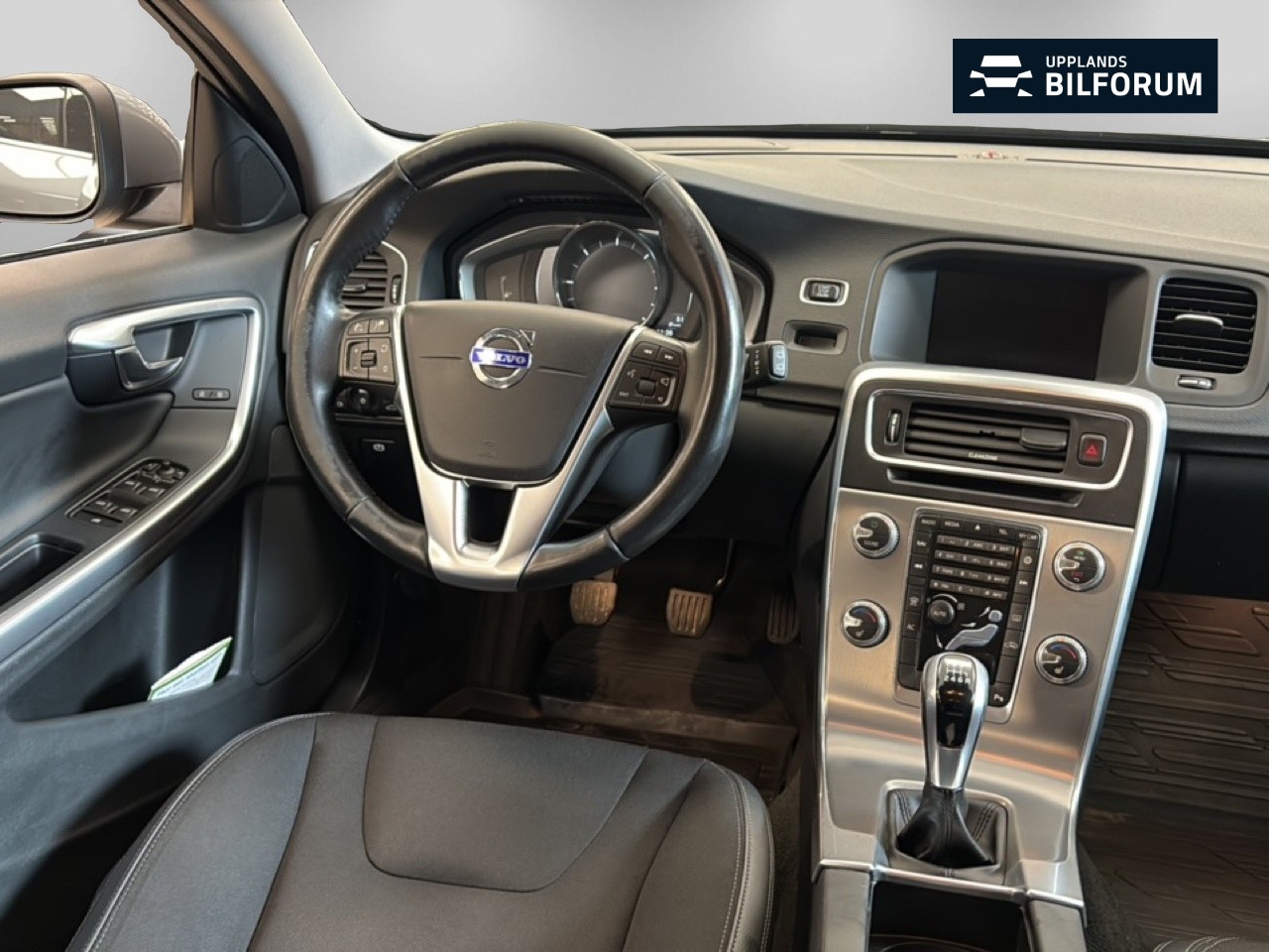 Volvo V60 2018, kuva 7/35