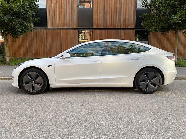 Tesla Model 3 Long Range AWD Euro 6 Panorama Vinterhjul