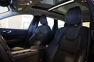 SUV Volvo XC60 16 av 32
