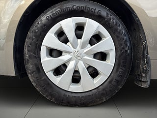 Toyota Corolla Hybrid e-CVT Låg Skatt/Adaptiv Fart/MoK/Kamera/SoV-Däck – bild 14