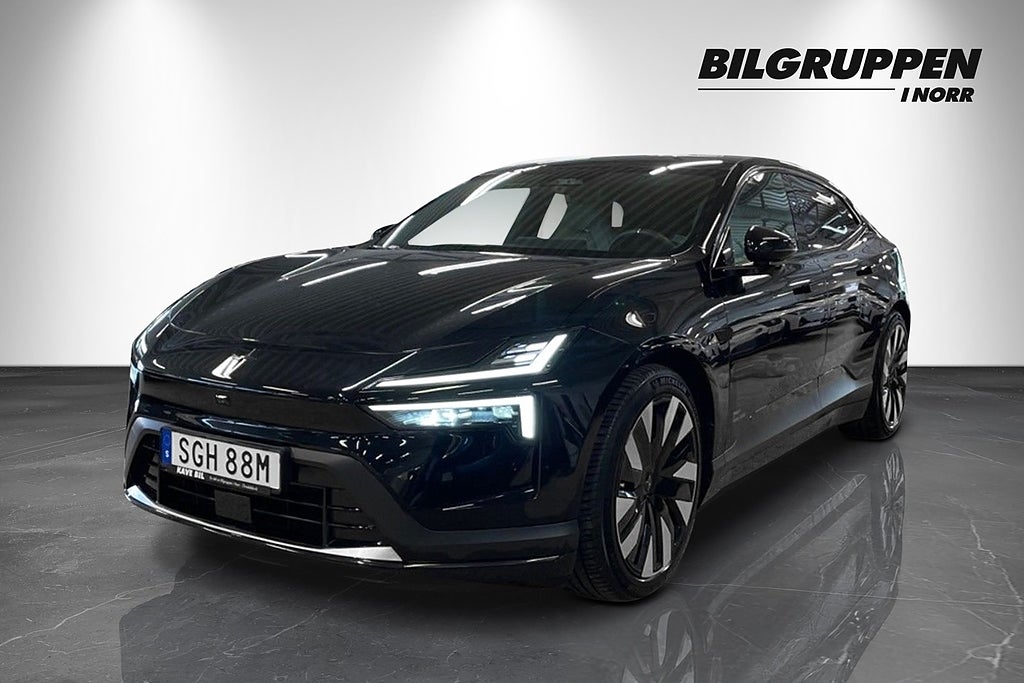 Polestar 4 Long Range Dual Motor Plus Pilot Pro (V-hjul)