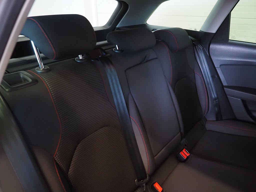 Seat Leon ST 1.5 TSI FR 130hk Dragkrok Kamera Cockpit Beats 2020