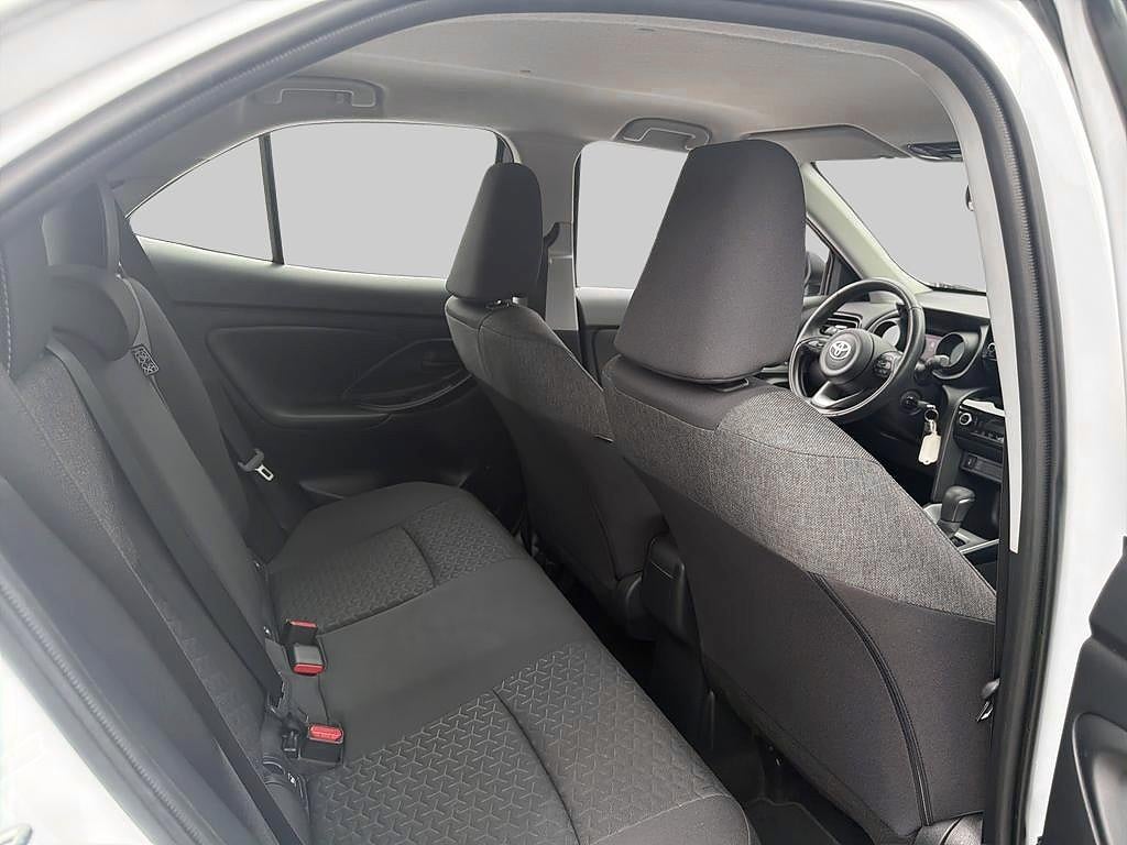 Toyota Yaris Cross 2023 - miniatyr 8