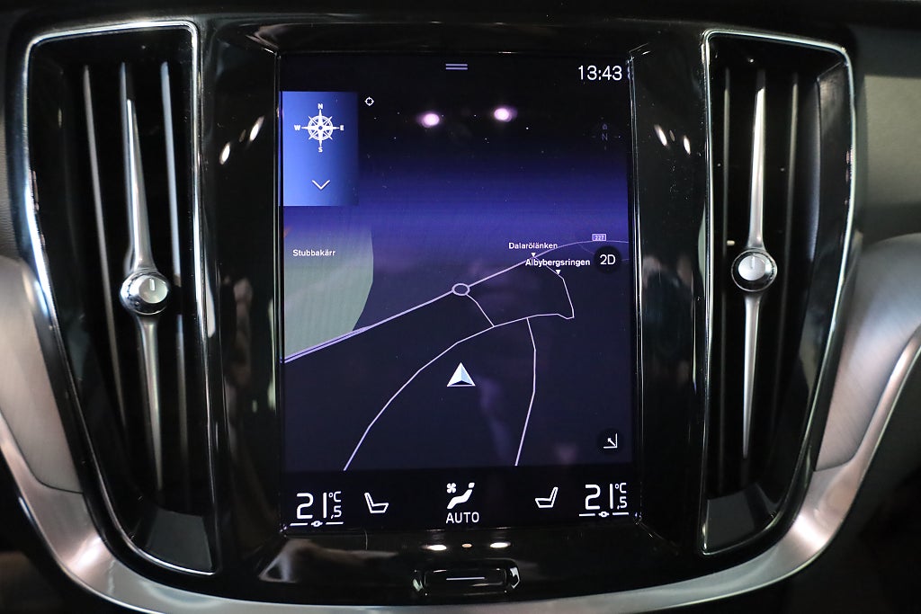 Volvo V60 D4 AUT Momentum Advanced SE II Drag Navi VOC Moms 2021