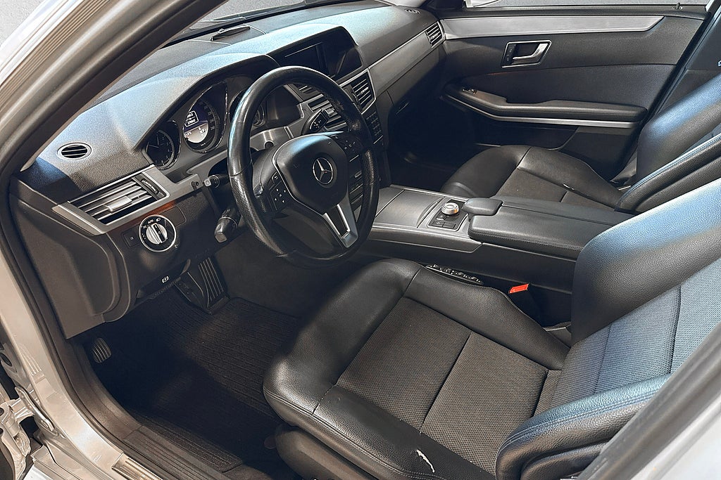 Mercedes-Benz E 220 CDI BlueEFFICIENCY Plus Avantgarde AMG Välservad