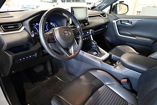 SUV Toyota RAV4 9 av 25
