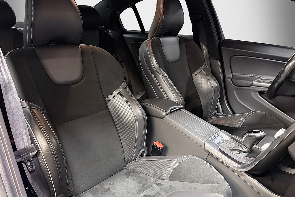 Volvo S60 D4 190hk R-Design |Drag|VOC|HK ljud|Kamera|Navi|