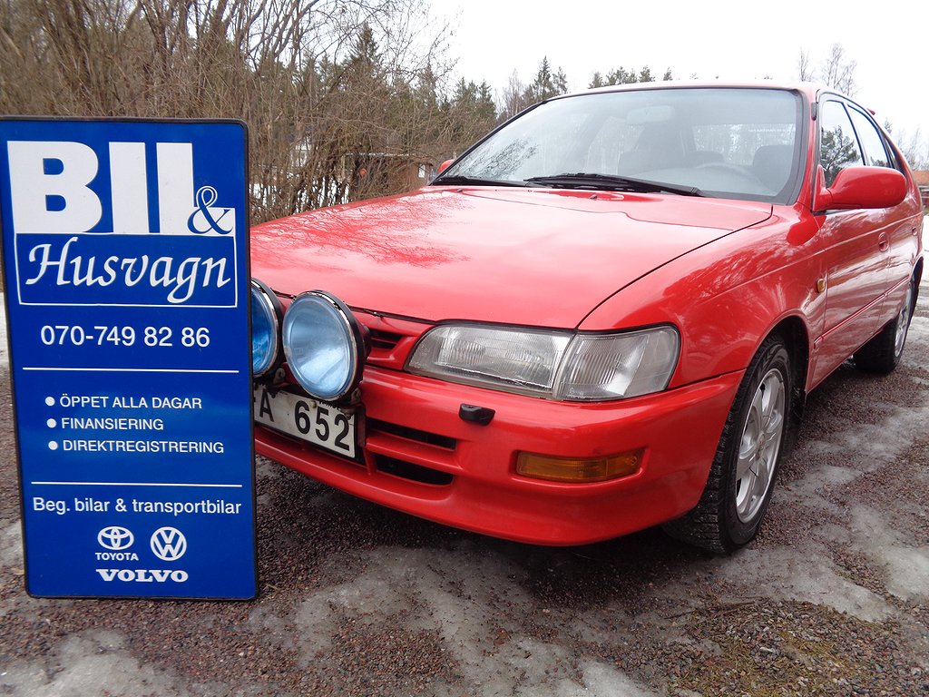 Toyota Corolla 5-D 1.6 END. 9500 MIL/UNIKT VÄLV/AC/BRA DÄCK