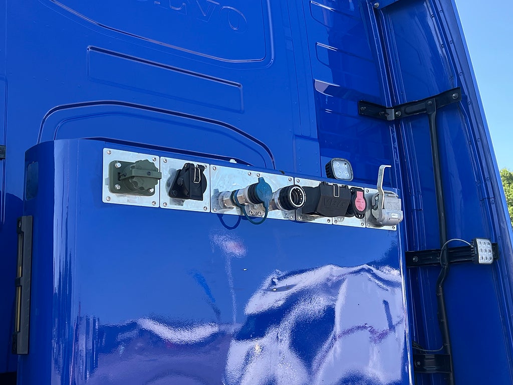 Volvo FH13 540 6x4 Dragbil Lyftbar Tandem Axel, Hydraulik, Fullutrust.