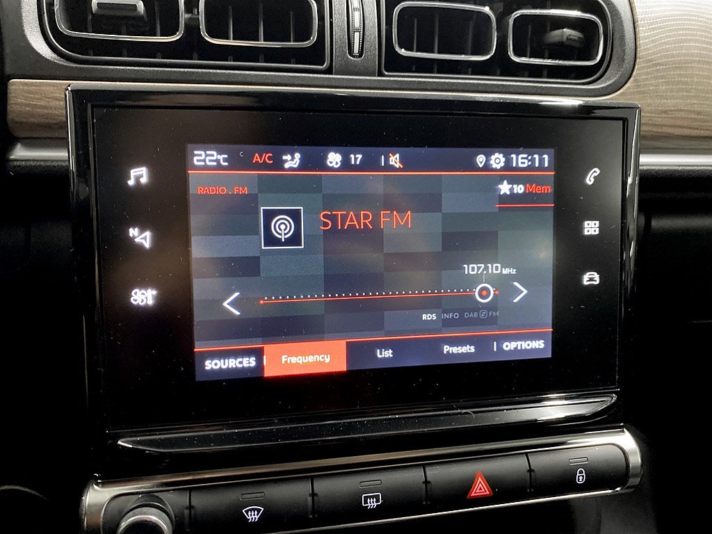 Bild på Citroën C3 Shine 1.2 PT 110hk Aut - CARPLAY,BACKSENSORER