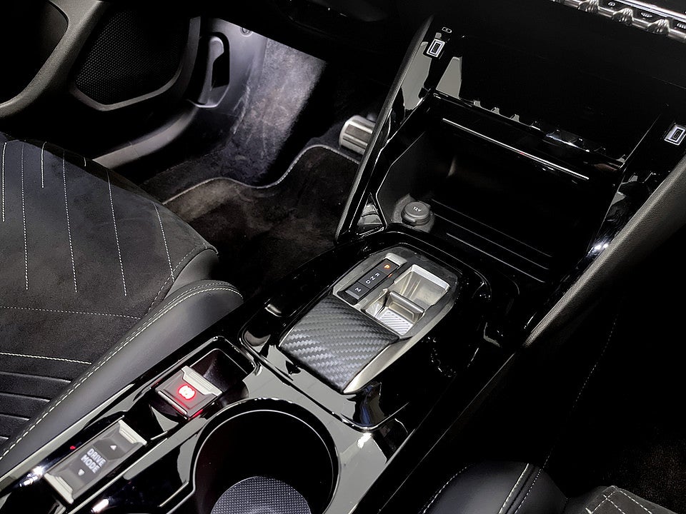 Bild på Peugeot 2008 GT 1.2 PT 130hk Aut B-KAMERA CARPLAY